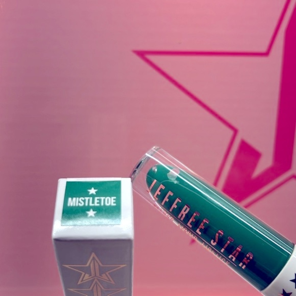 💄NIB - JEFFREE STAR VELOUR LIQUID LIPSTICK (MISTLETOE)